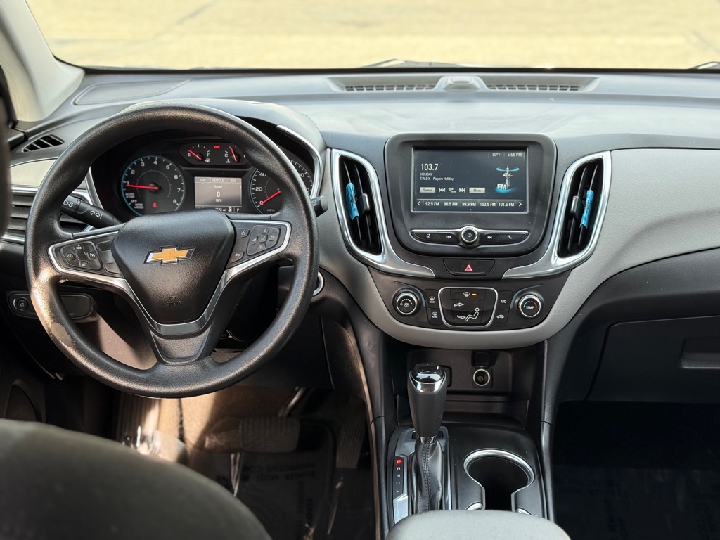 Photo 13 of this CHEVROLET EQUINOX