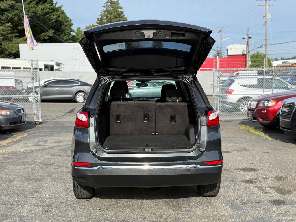 Photo 7 of this CHEVROLET EQUINOX