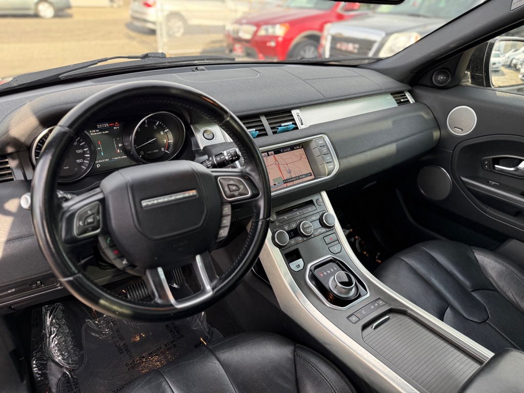 Photo 10 of this LAND ROVER RANGE ROVER EVO