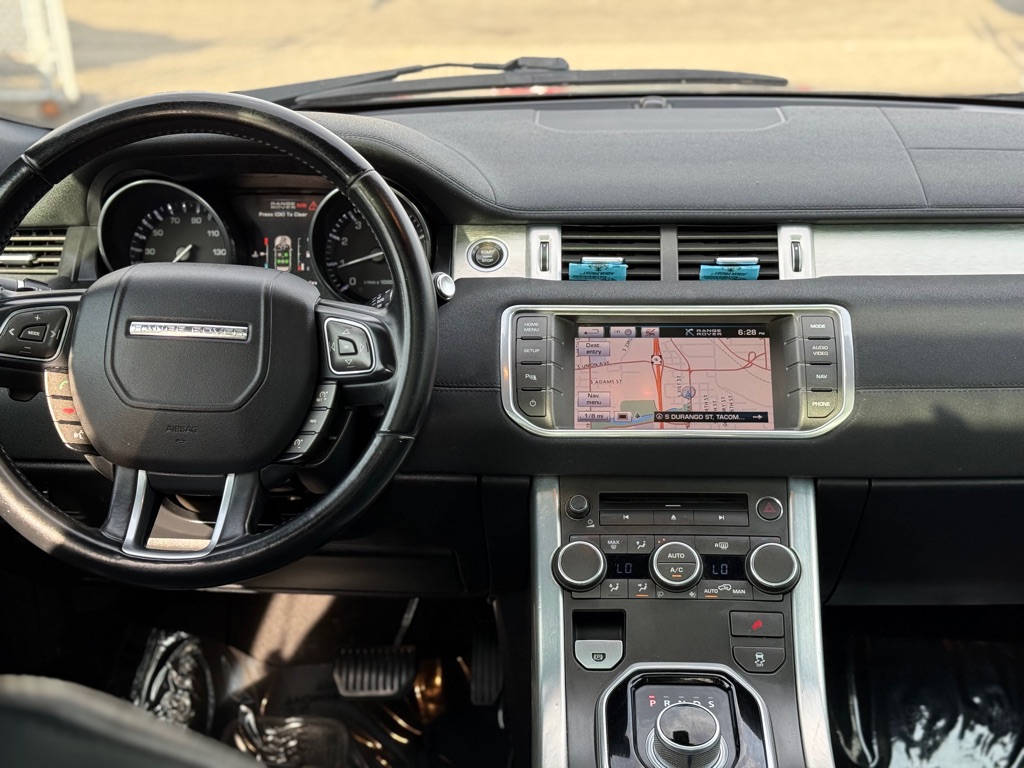 Photo 13 of this LAND ROVER RANGE ROVER EVO