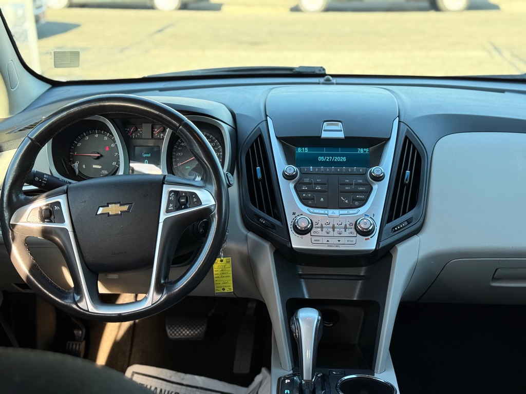 Photo 14 of this CHEVROLET EQUINOX