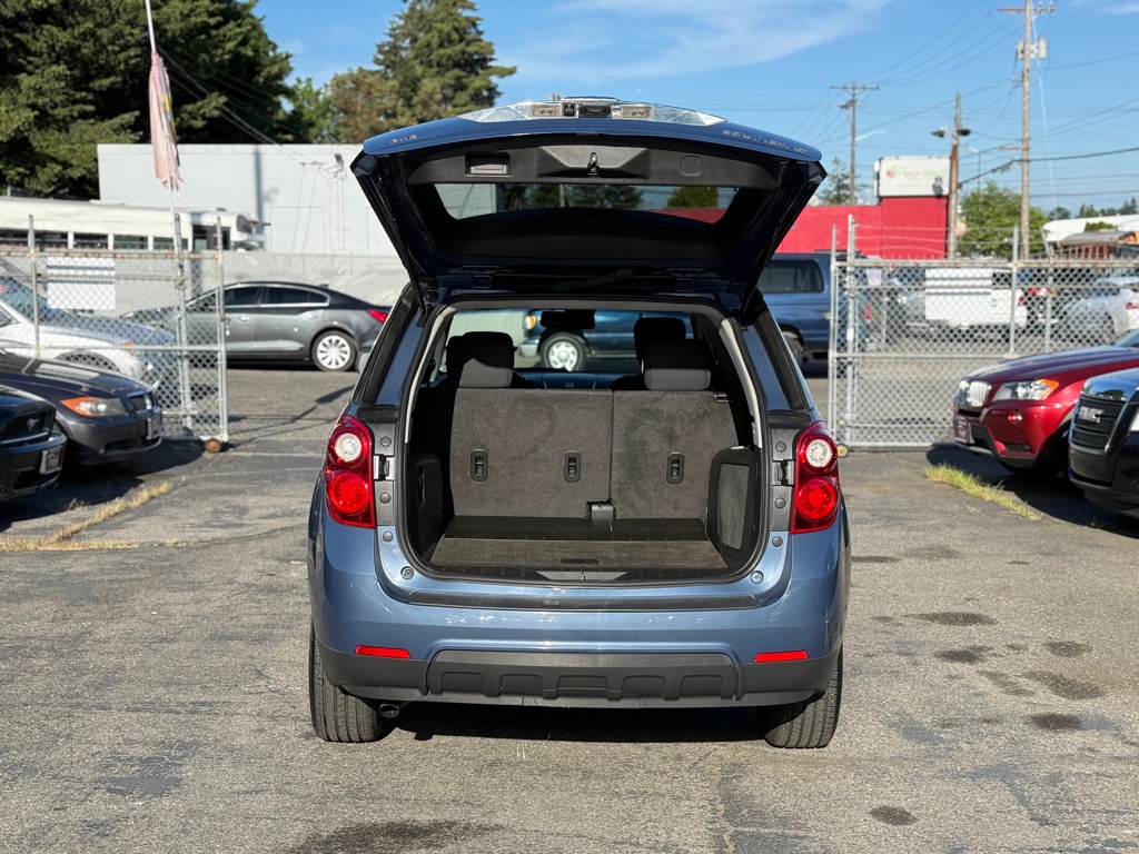 Photo 7 of this CHEVROLET EQUINOX