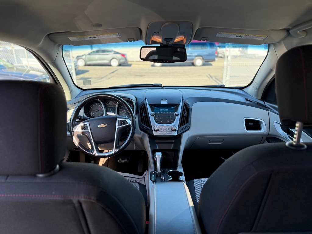 Photo 13 of this CHEVROLET EQUINOX