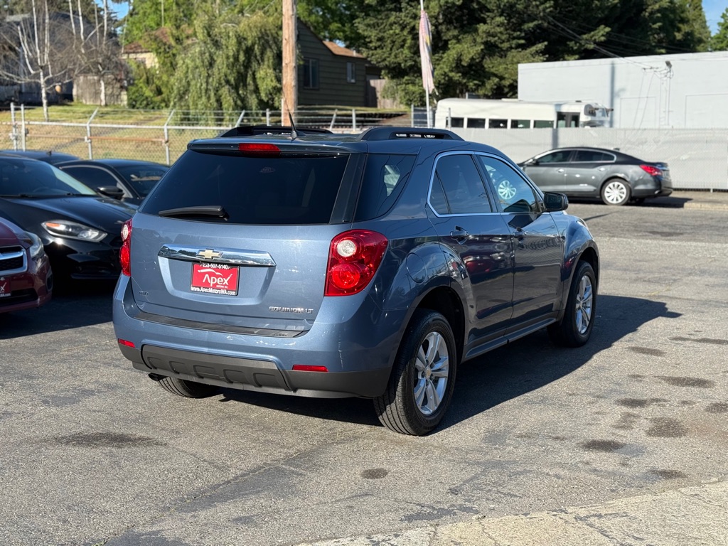 Photo 5 of this CHEVROLET EQUINOX