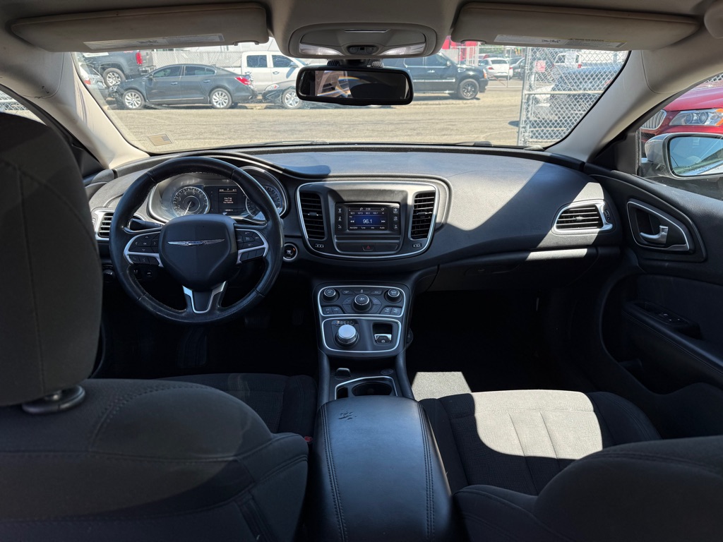 Photo 12 of this CHRYSLER 200