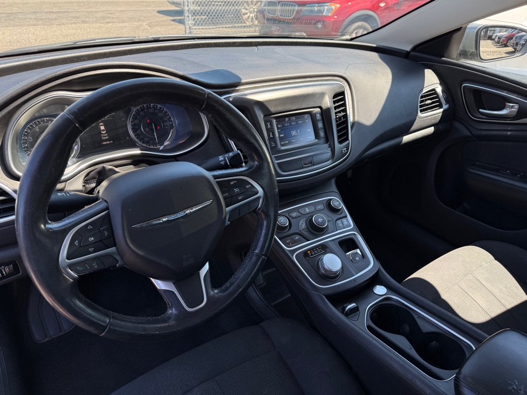 Photo 10 of this CHRYSLER 200