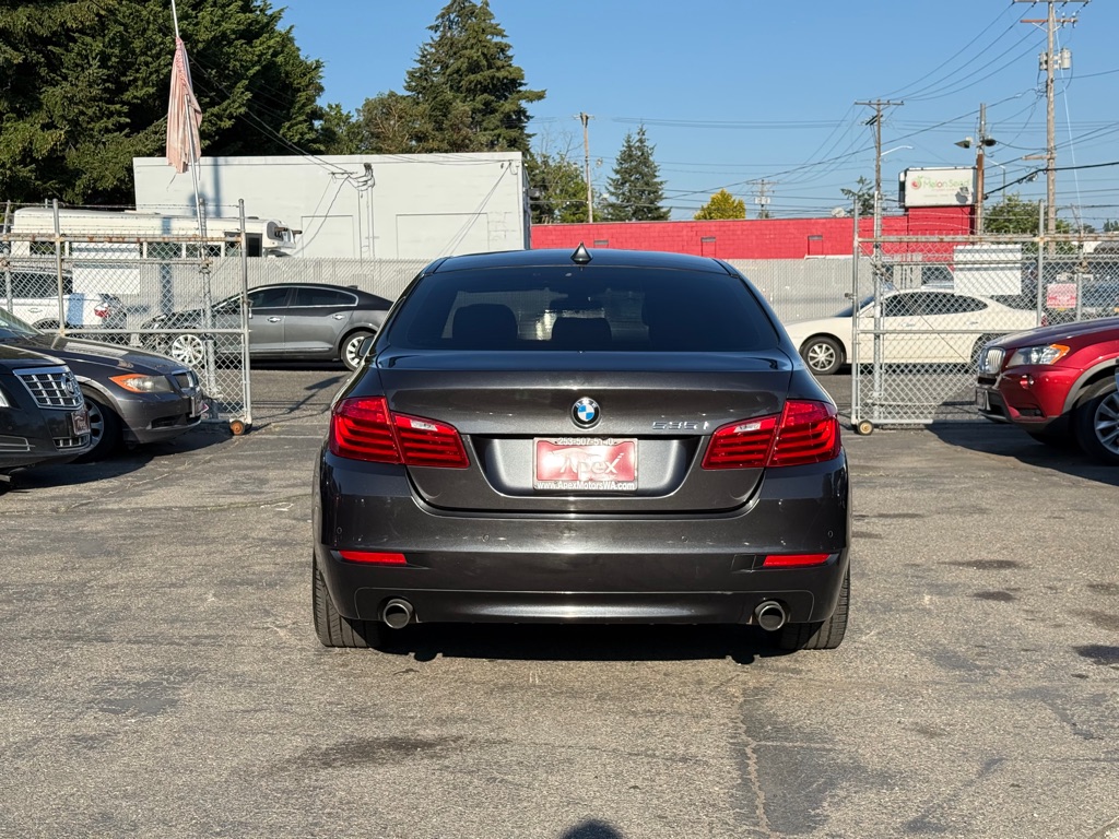 Photo 6 of this BMW 5 SERIES