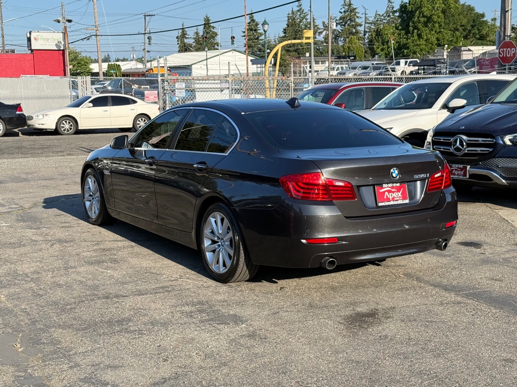 Photo 5 of this BMW 5 SERIES