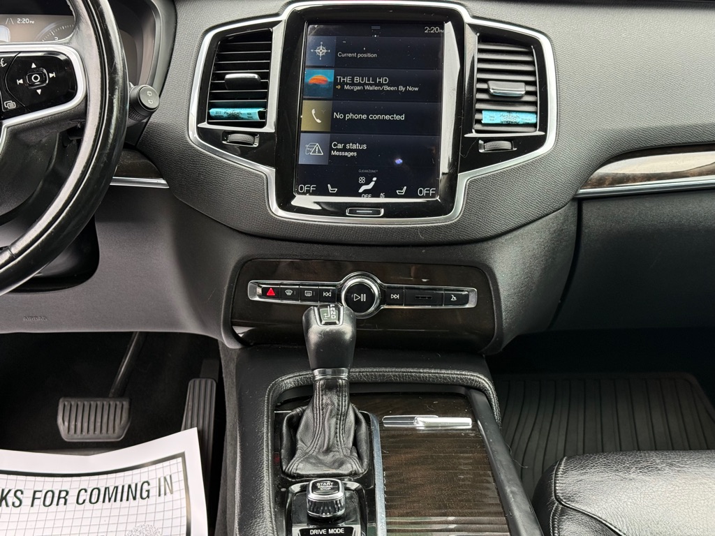Photo 16 of this VOLVO XC90