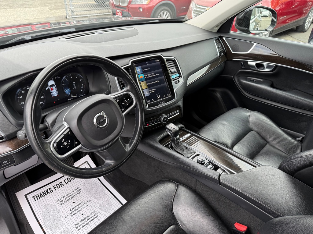 Photo 10 of this VOLVO XC90