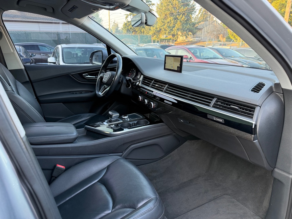 Photo 15 of this AUDI Q7