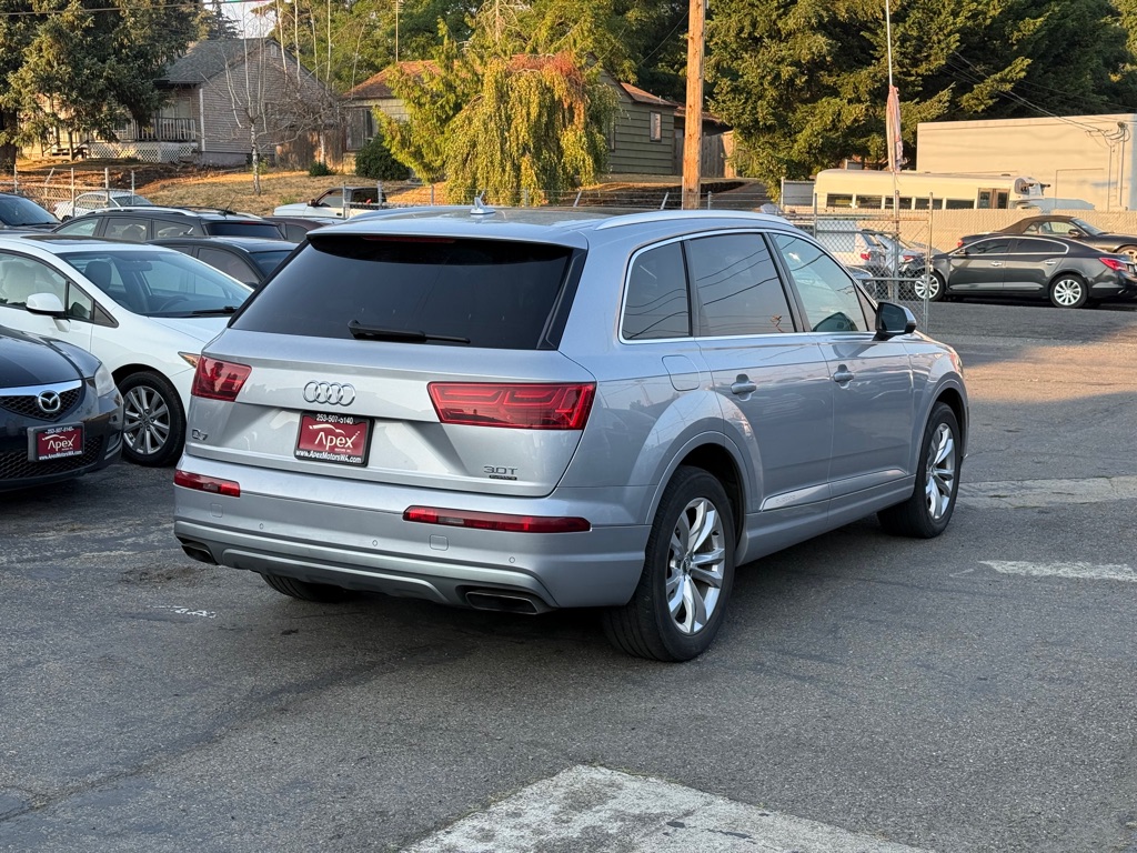 Photo 4 of this AUDI Q7