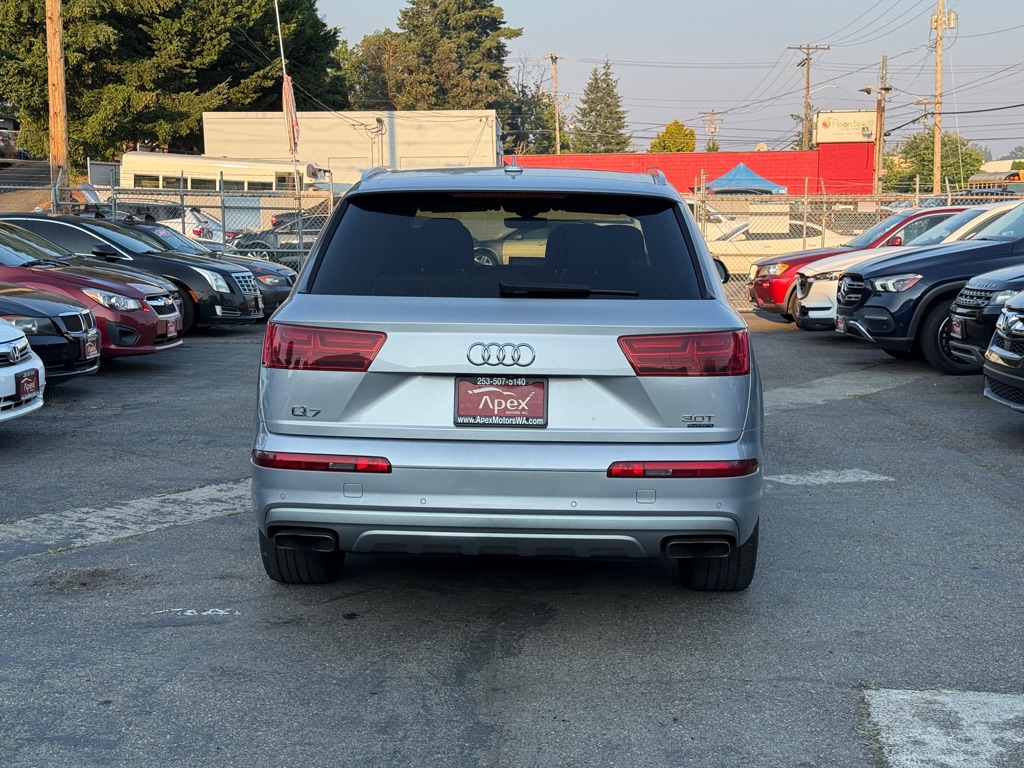 Photo 6 of this AUDI Q7