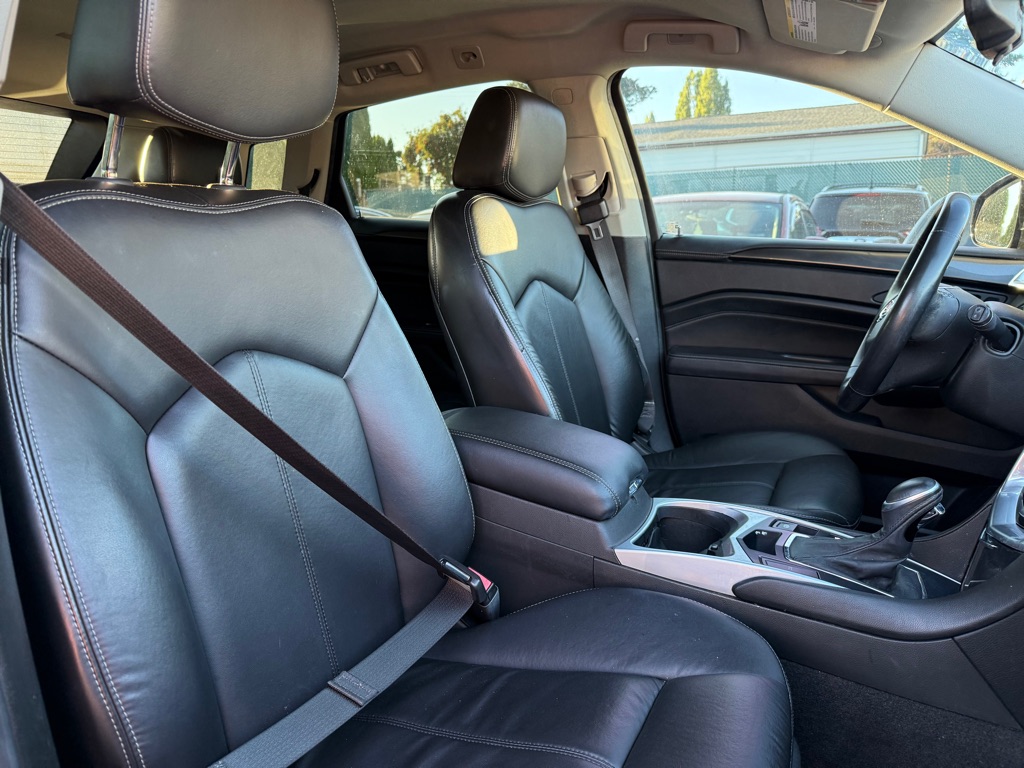 Photo 15 of this CADILLAC SRX