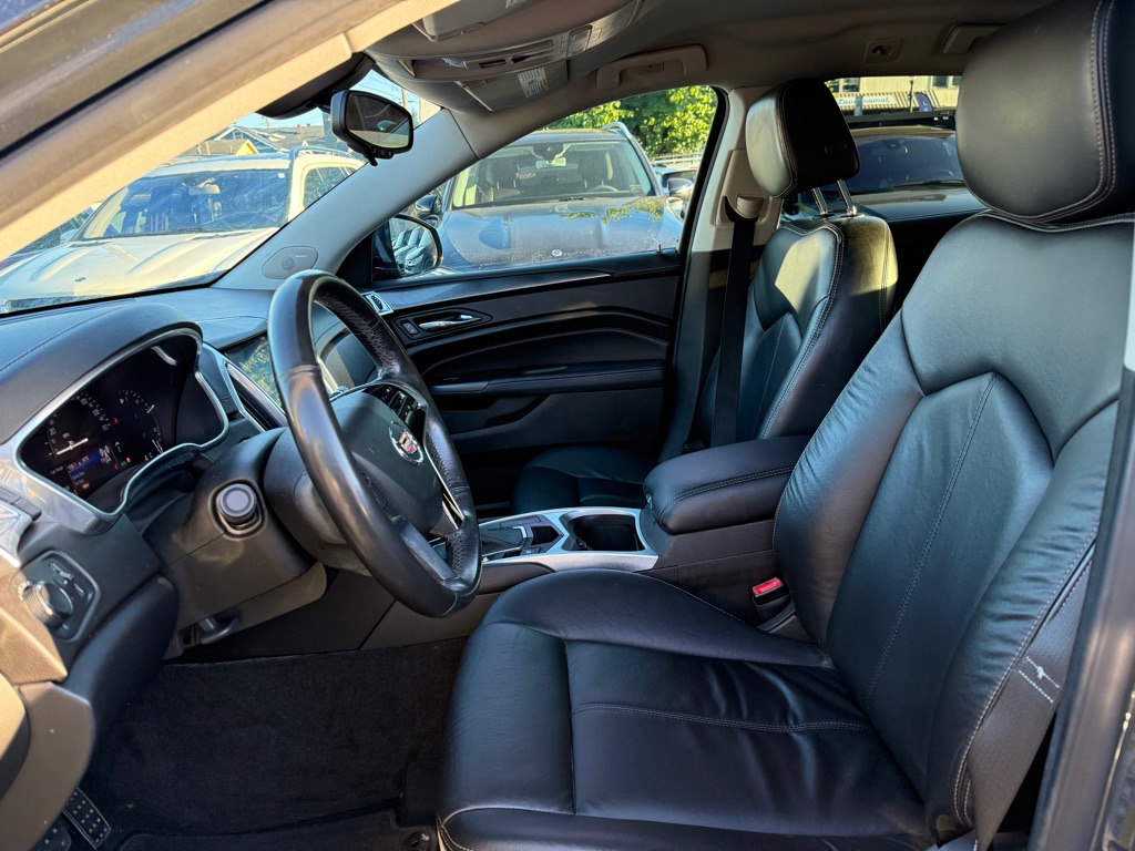 Photo 9 of this CADILLAC SRX