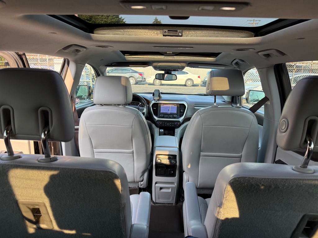 Photo 14 of this GMC ACADIA