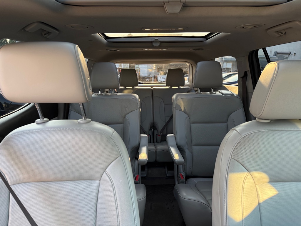Photo 20 of this GMC ACADIA