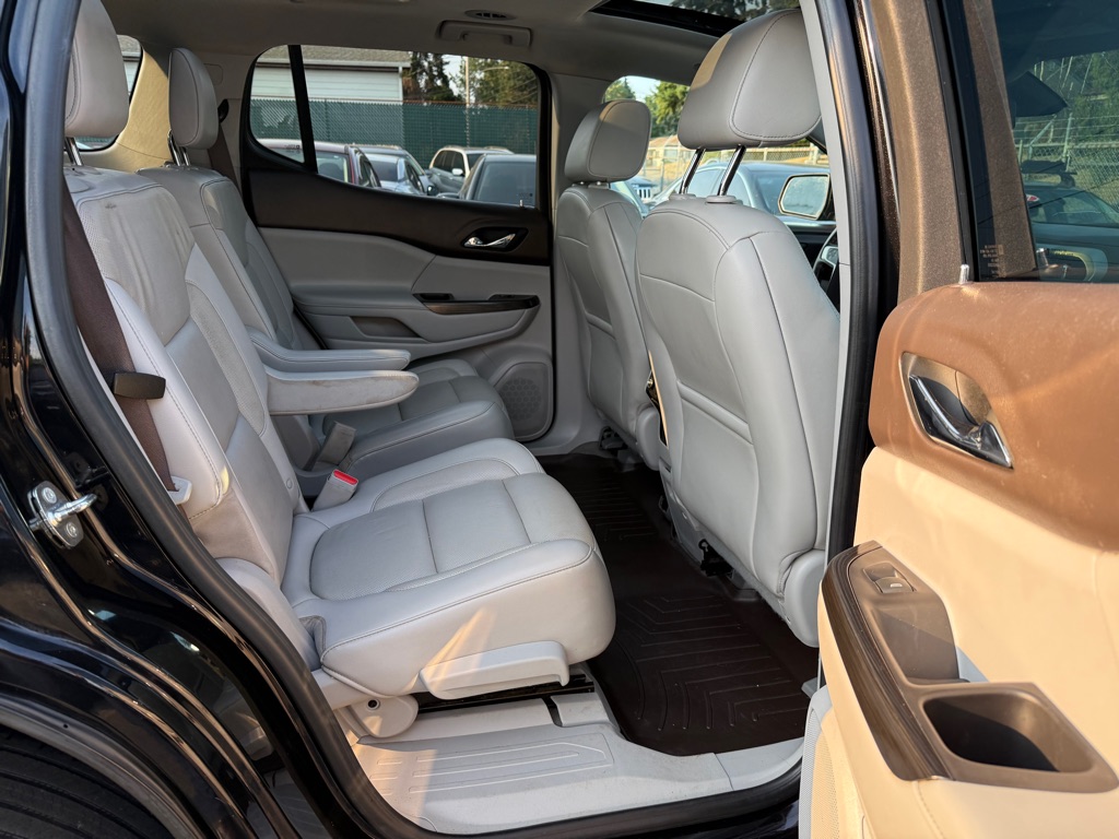 Photo 21 of this GMC ACADIA