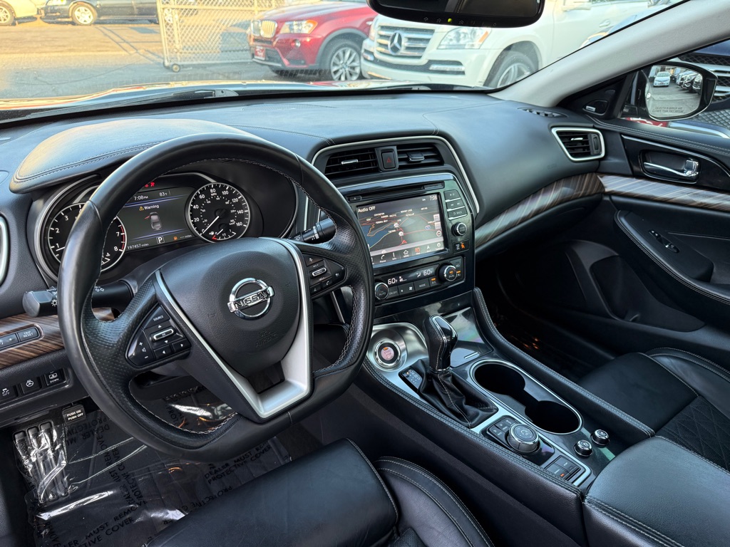 Photo 10 of this NISSAN MAXIMA