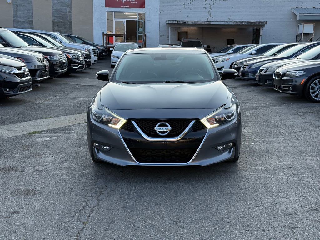 Photo 3 of this NISSAN MAXIMA