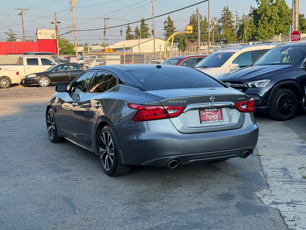 Photo 5 of this NISSAN MAXIMA