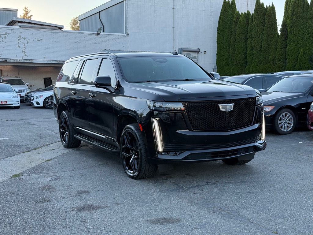 Photo 2 of this CADILLAC ESCALADE ESV