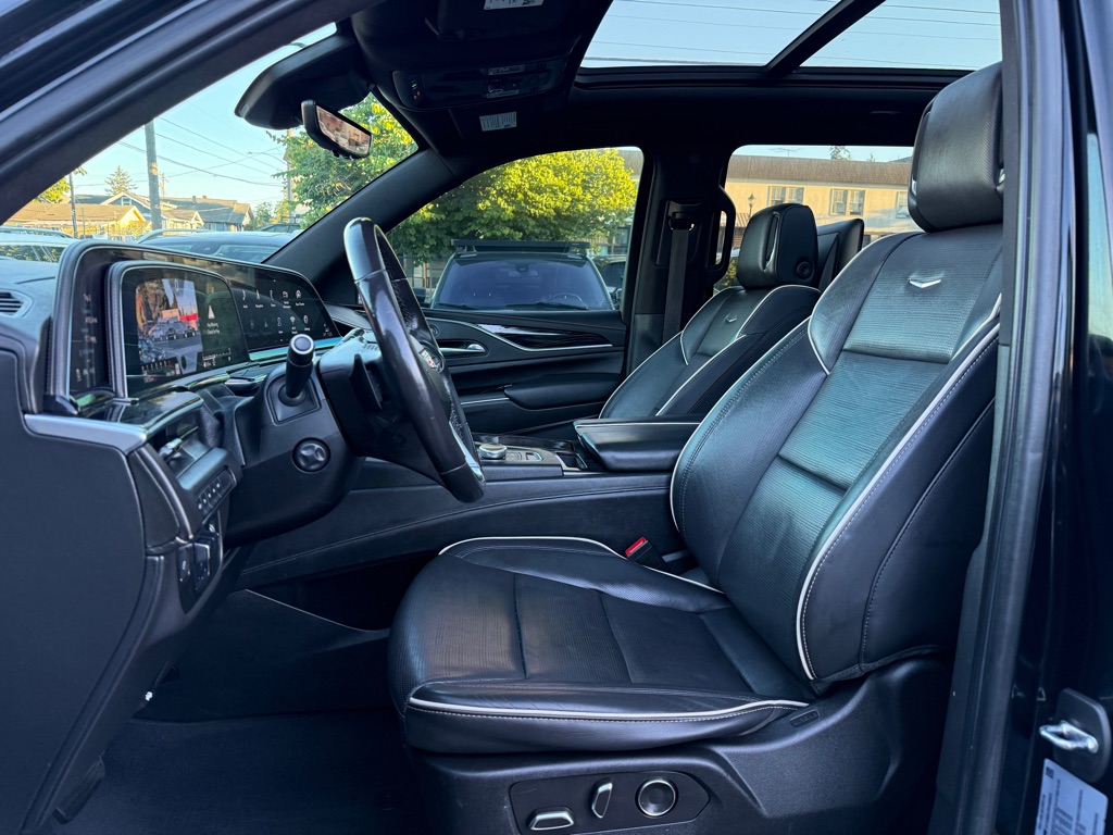 Photo 11 of this CADILLAC ESCALADE ESV