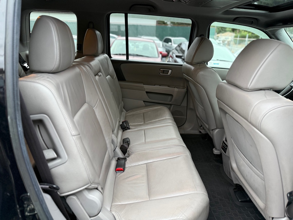 Photo 19 of this HONDA PILOT