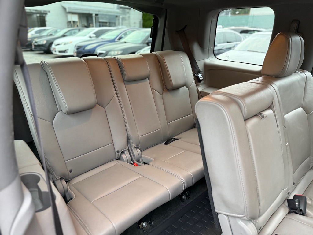 Photo 20 of this HONDA PILOT