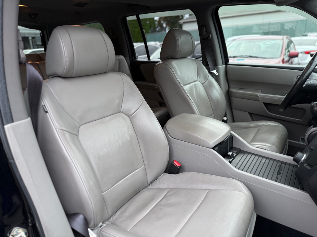 Photo 16 of this HONDA PILOT