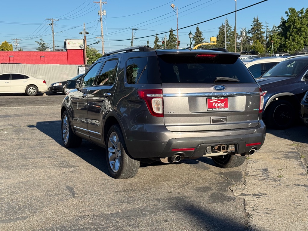 Photo 5 of this FORD EXPLORER
