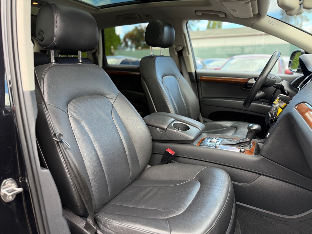 Photo 17 of this AUDI Q7