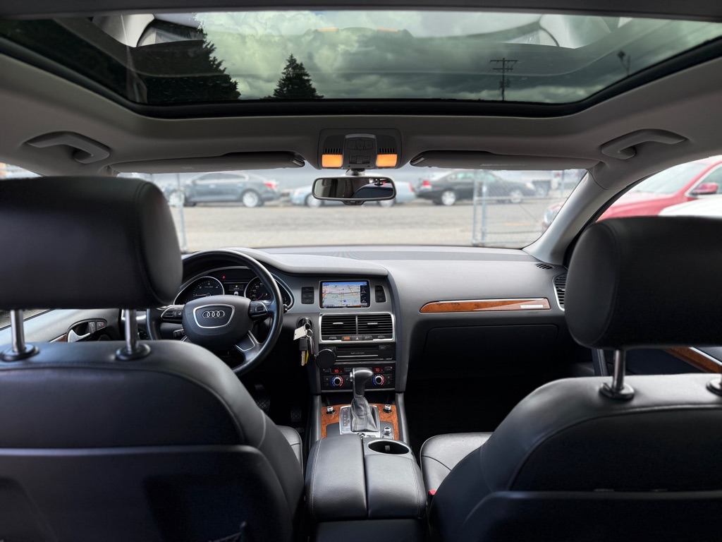 Photo 14 of this AUDI Q7