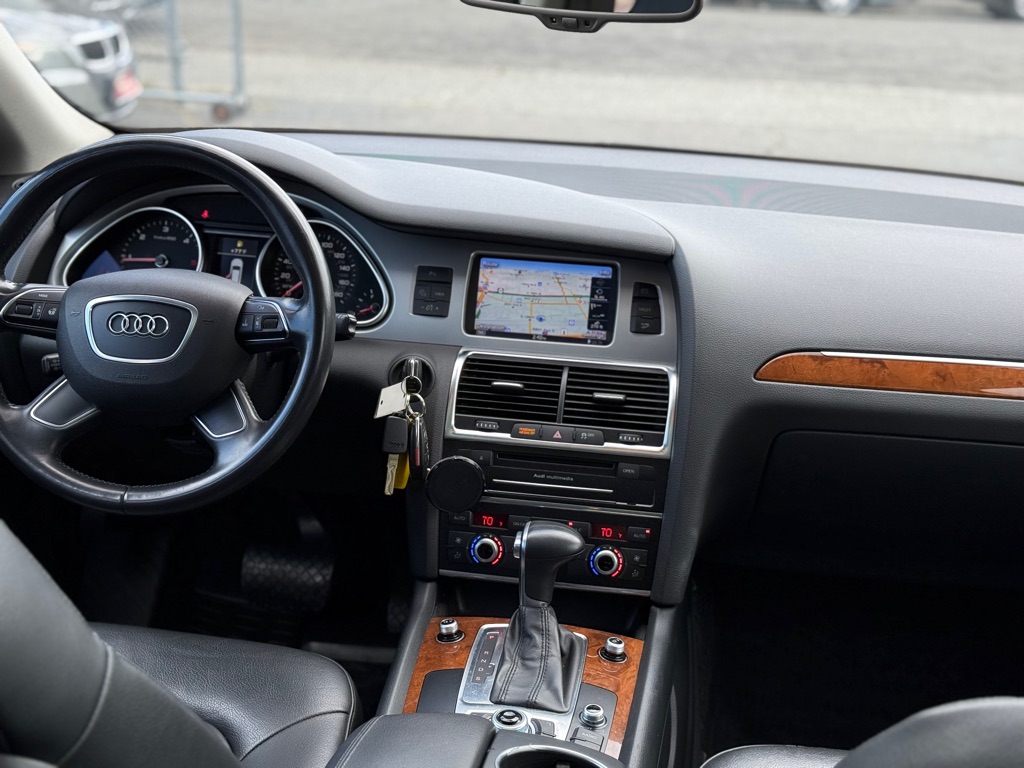 Photo 15 of this AUDI Q7