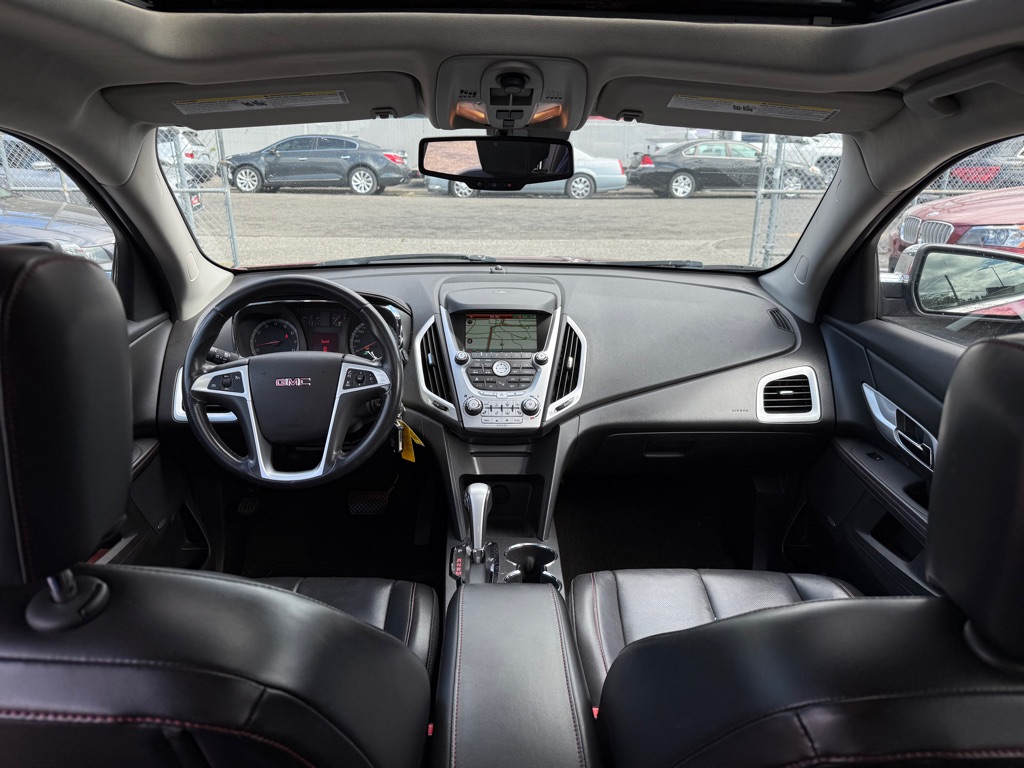 Photo 12 of this GMC TERRAIN