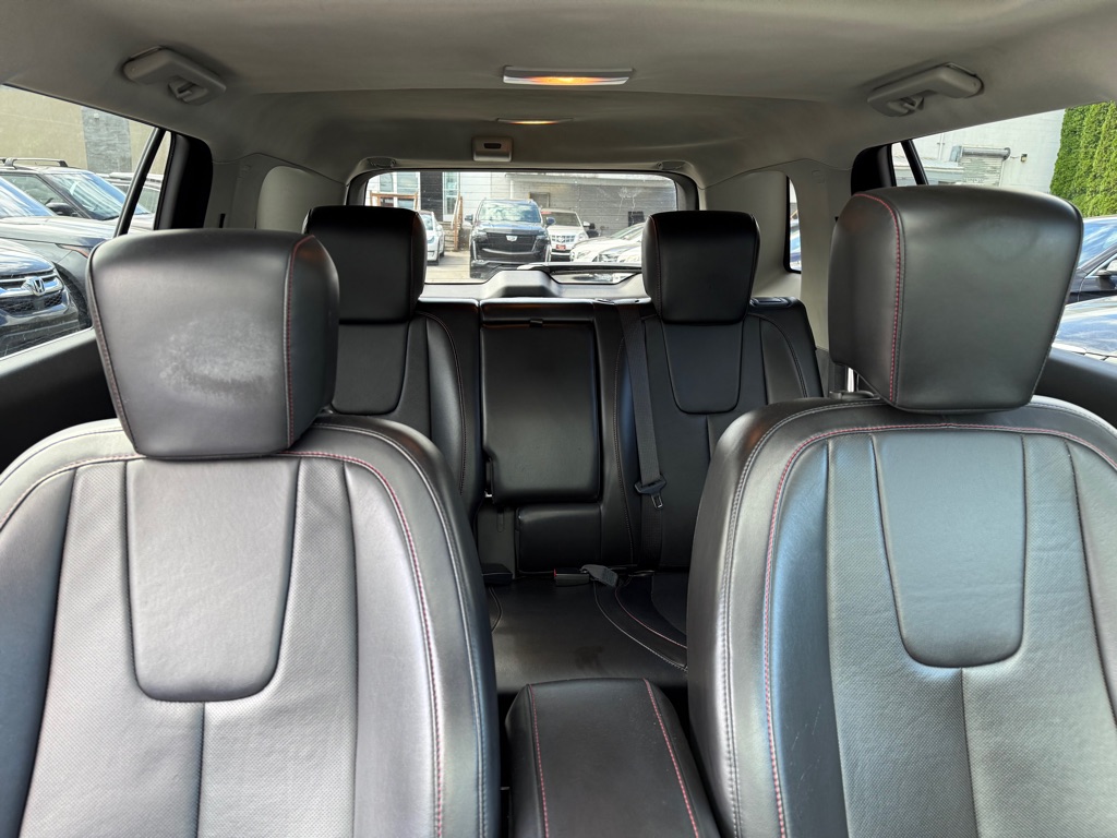 Photo 17 of this GMC TERRAIN