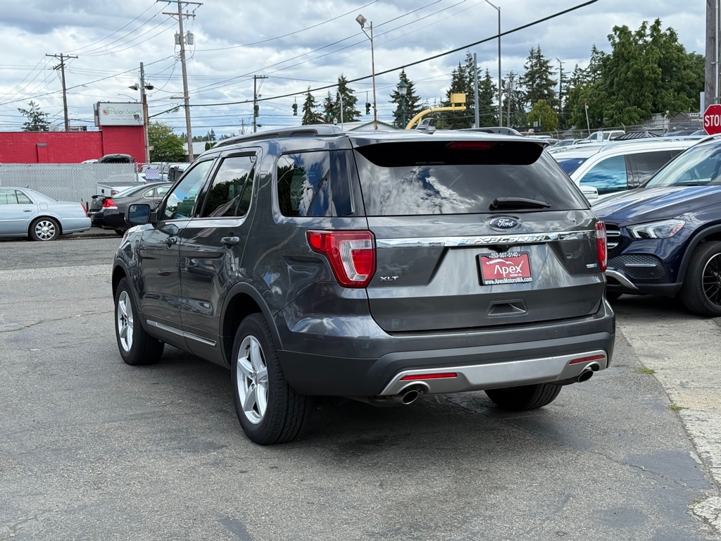 Photo 5 of this FORD EXPLORER