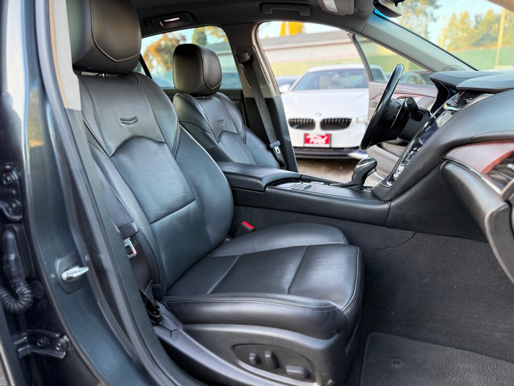 Photo 17 of this CADILLAC CTS