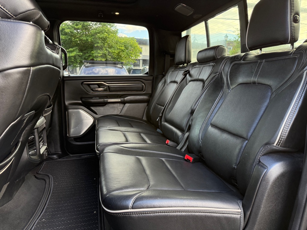 Photo 14 of this RAM 1500