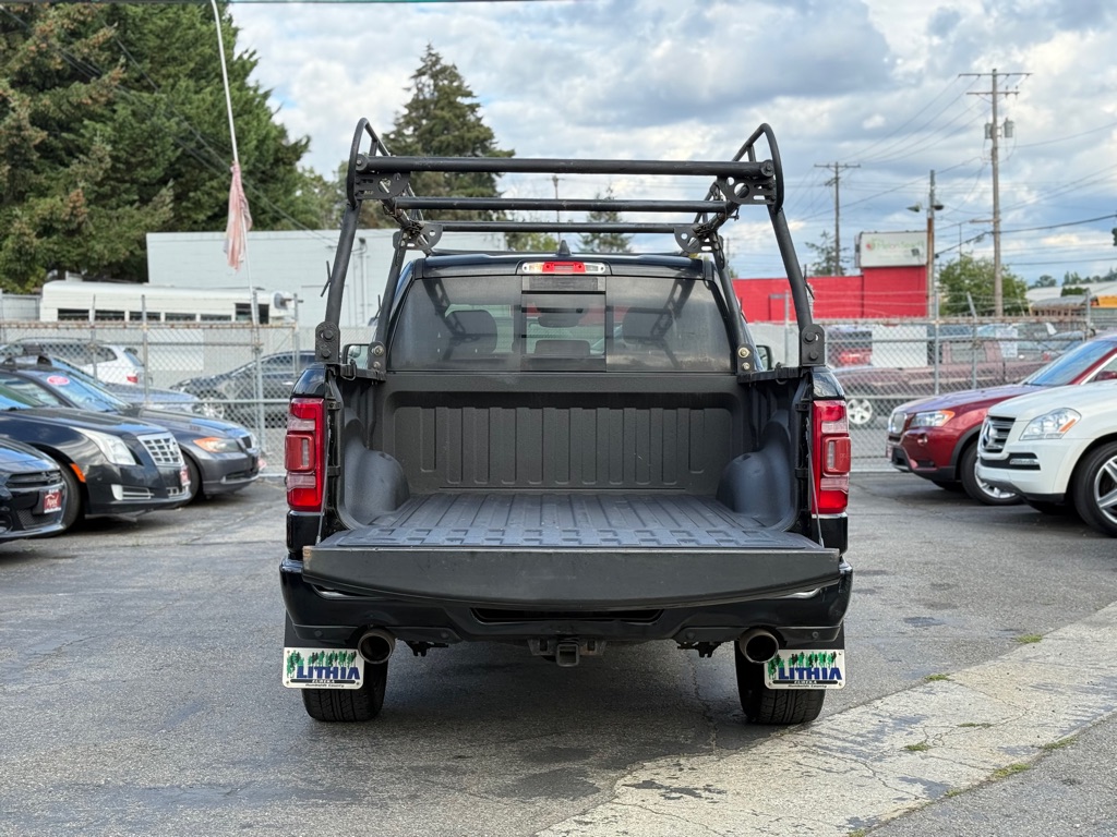 Photo 7 of this RAM 1500
