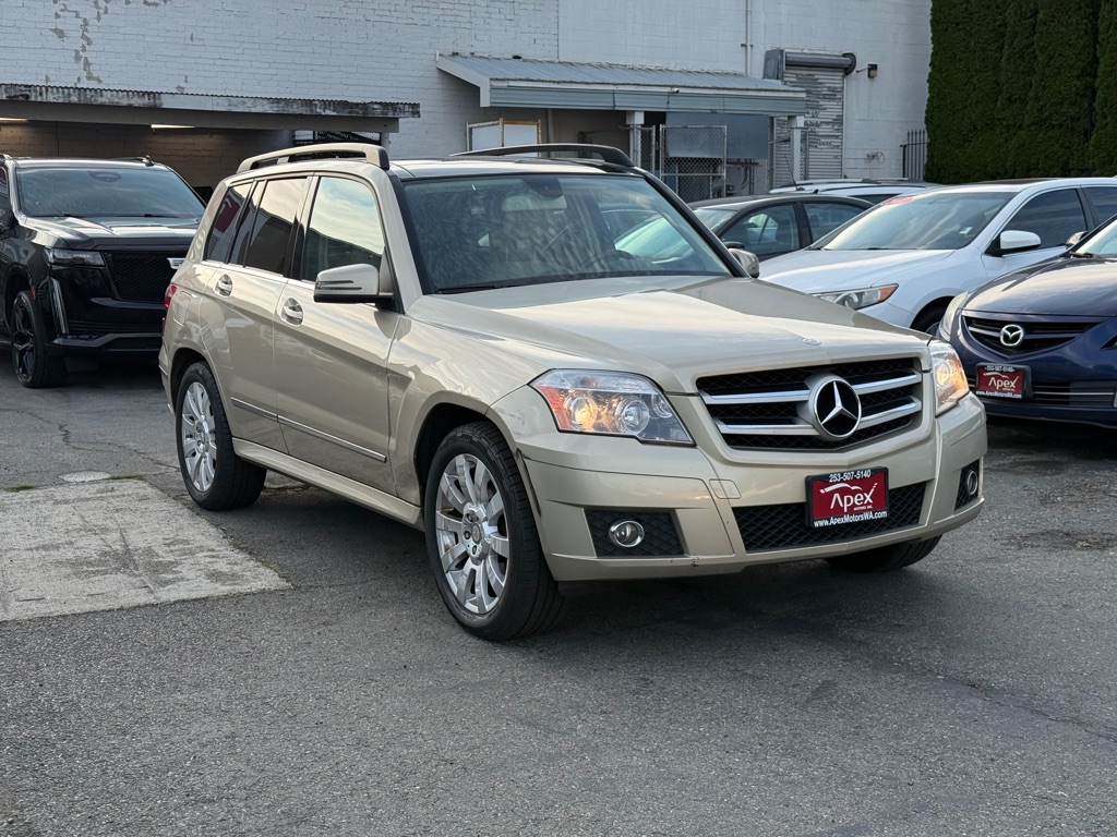 Photo 2 of this MERCEDES-BENZ GLK