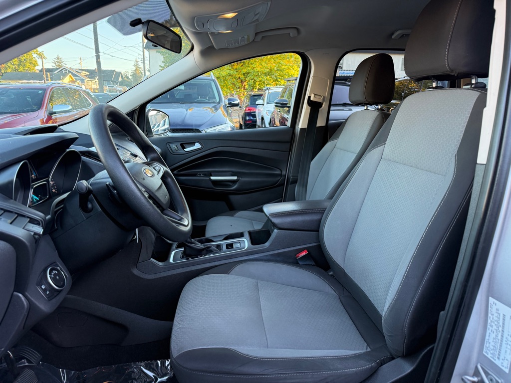 Photo 9 of this FORD ESCAPE