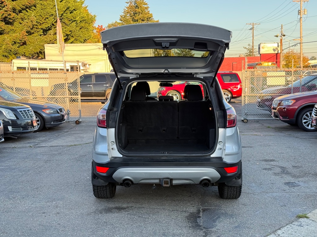 Photo 7 of this FORD ESCAPE