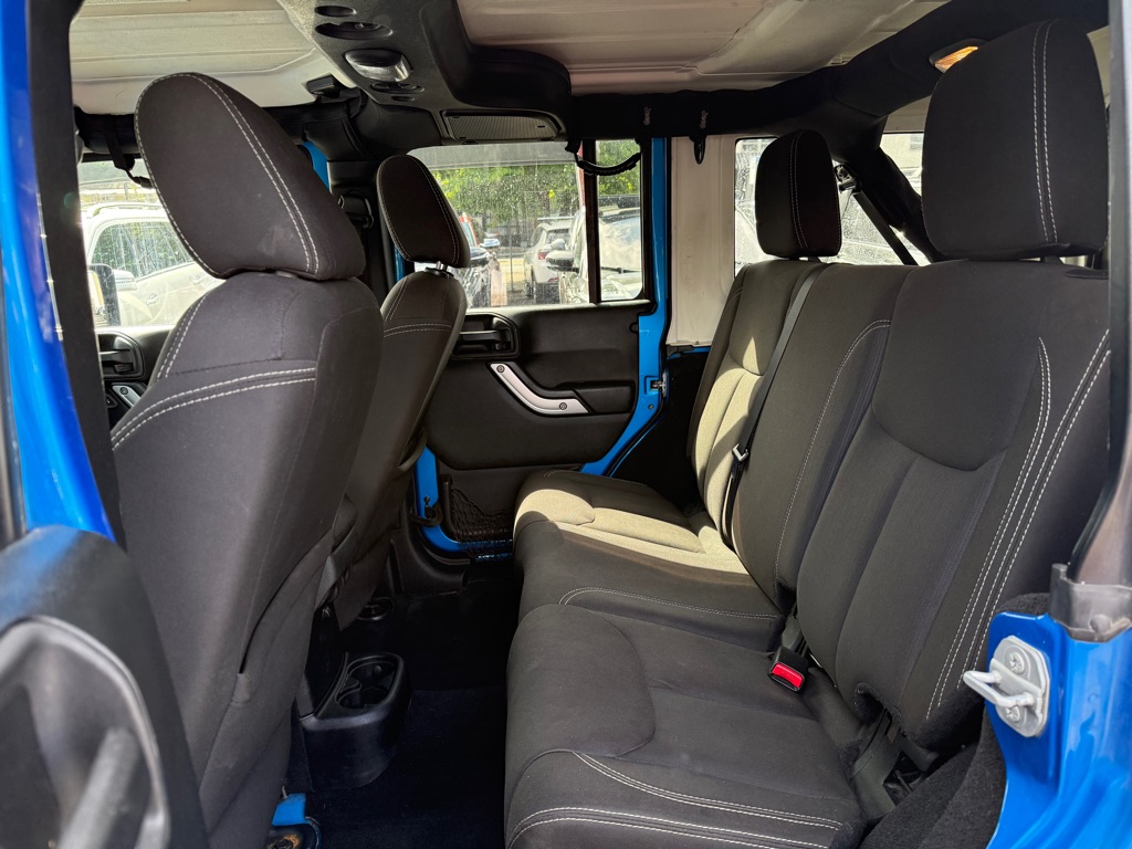 Photo 11 of this JEEP WRANGLER UNLIMI