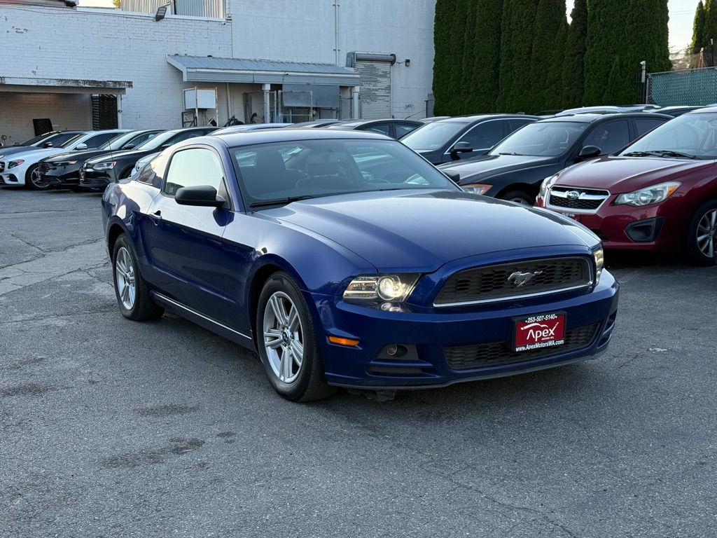 Photo 2 of this FORD MUSTANG