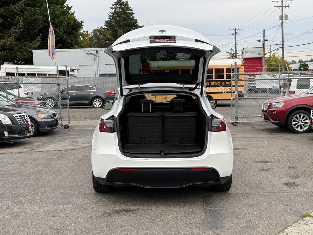 Photo 7 of this TESLA MODEL Y