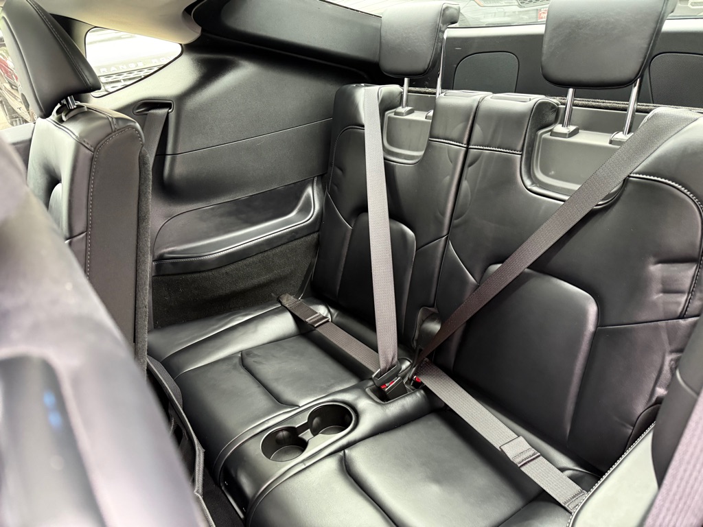 Photo 13 of this TESLA MODEL Y