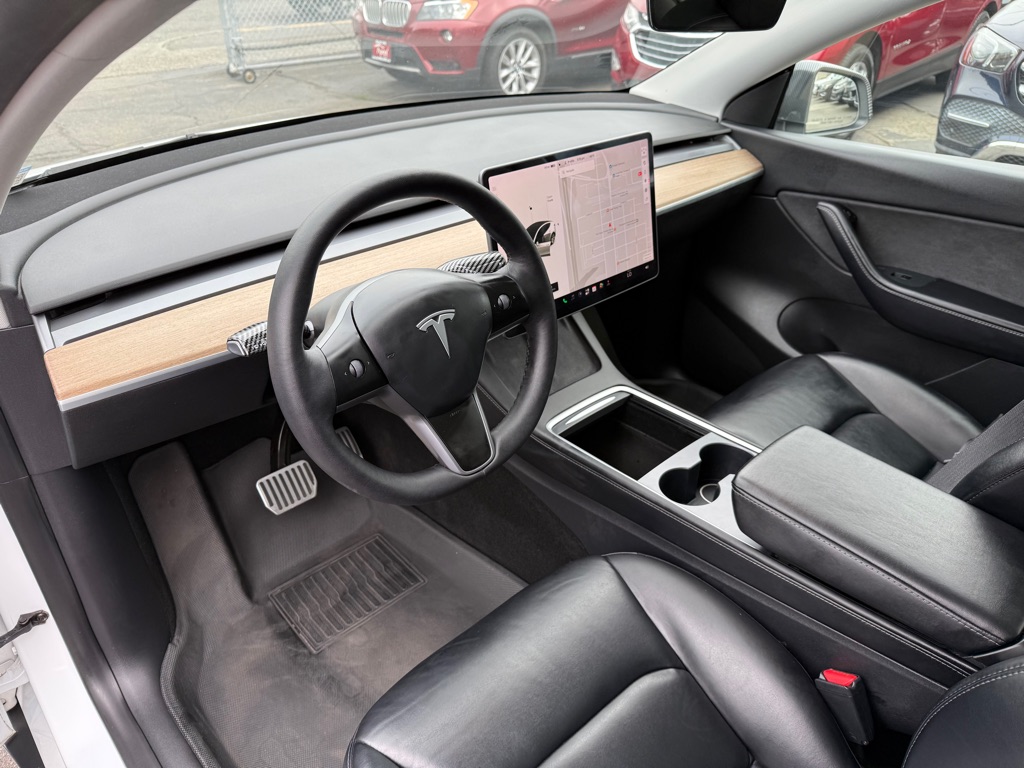 Photo 10 of this TESLA MODEL Y