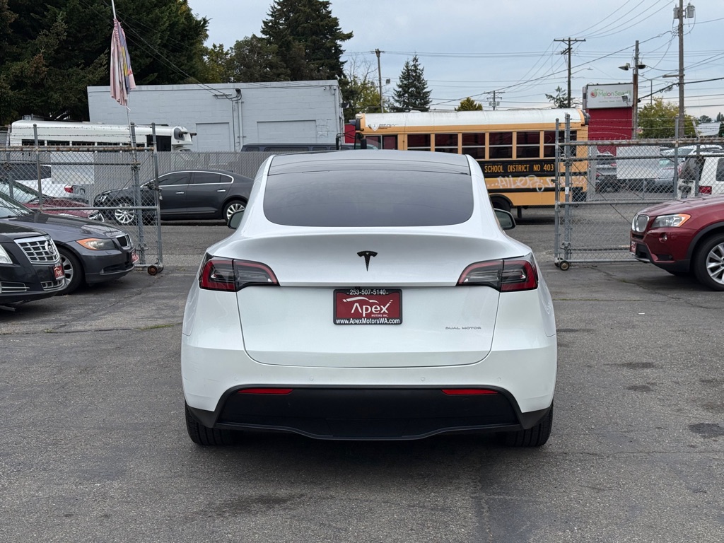 Photo 6 of this TESLA MODEL Y
