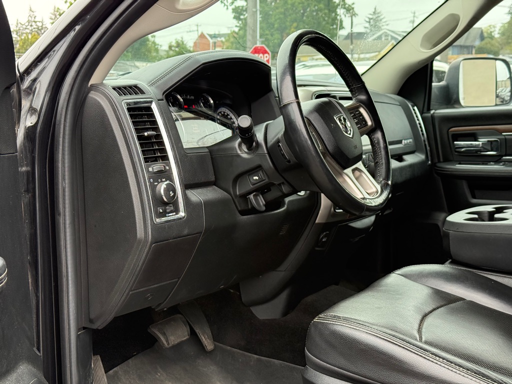 Photo 8 of this RAM 1500